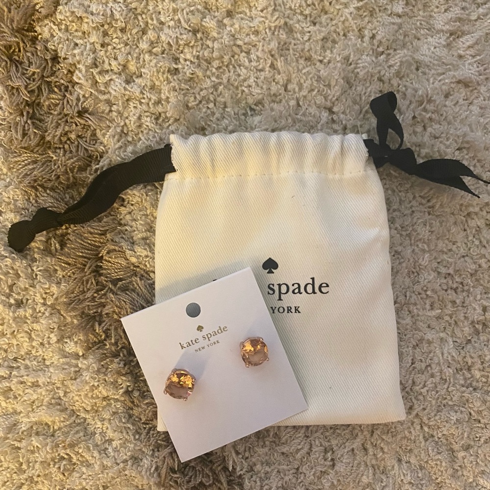 Kate Spade large stud earrings ♠️